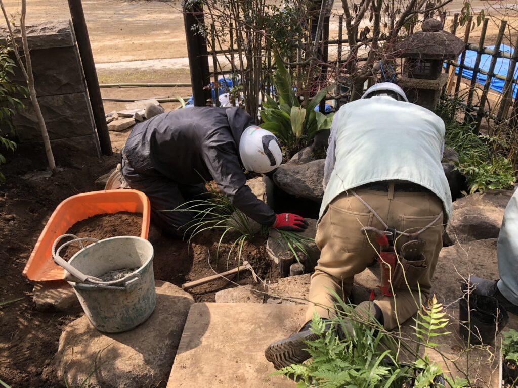動植物園にて箱庭作成（匠の技と美の庭）