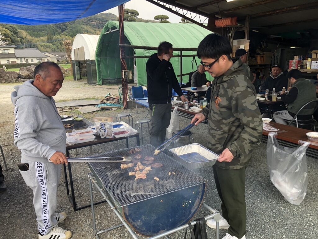 バーベキューを行いました。