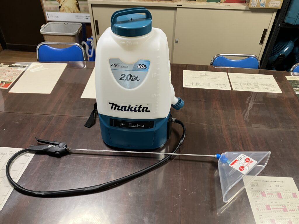 背負い式電動噴霧器を導入しました