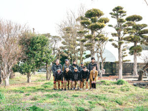 未経験で造園業に転職する人はどんな理由で選ぶ？いづの造園で働く魅力